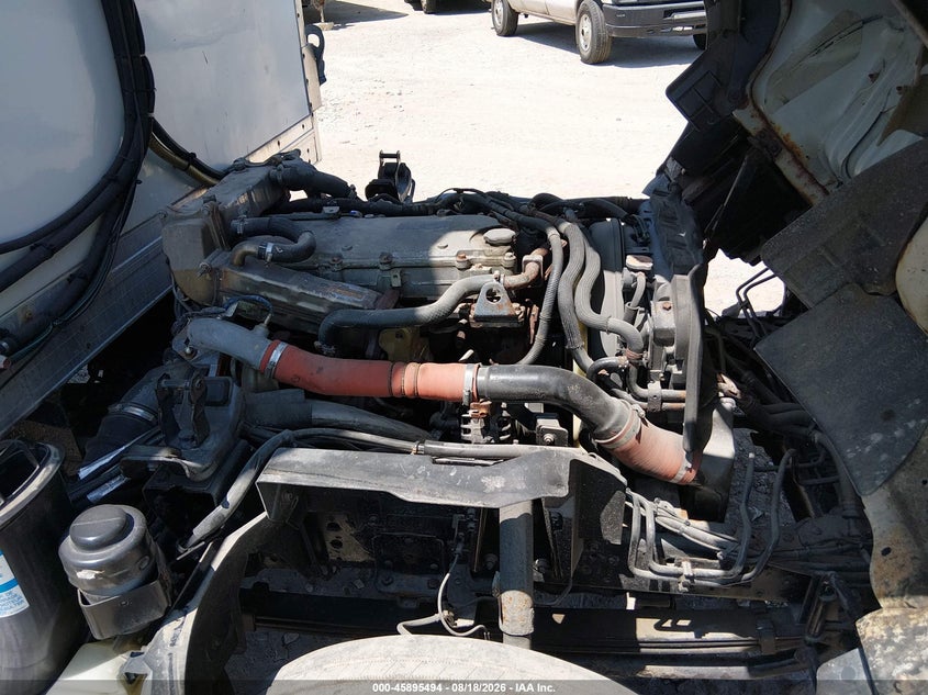 2018 Isuzu VIN JALC4W165J7K00368 IAAI salvage auction — UNKNOWN, Original (Texas), sold $13,100 on 2026-08-31 (photo 9)