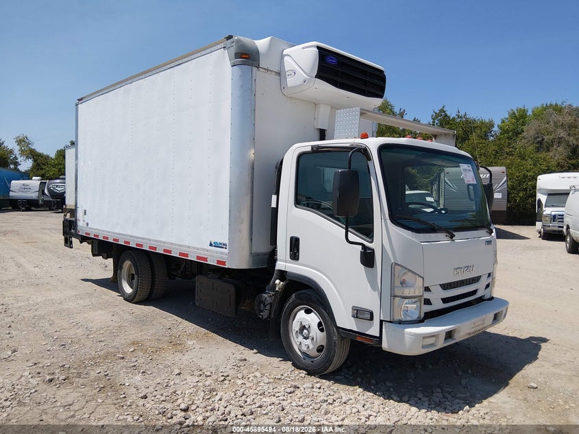 2018 Isuzu VIN JALC4W165J7K00368 — IAAI salvage auction photo