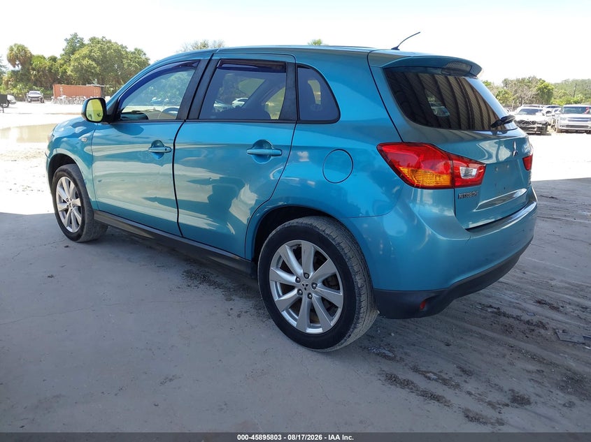 2014 Mitsubishi Outlander VIN 4A4AP3AU5EE024106 IAAI salvage auction — SIDE, Rebuildable (Florida), sold $725 on 2026-08-23 (photo 3)