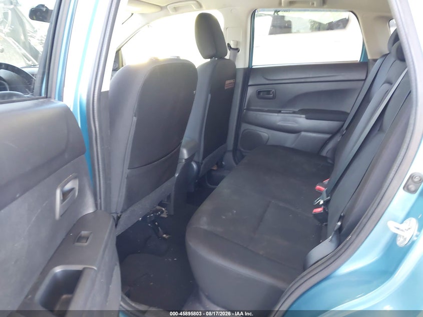 2014 Mitsubishi Outlander VIN 4A4AP3AU5EE024106 IAAI salvage auction — SIDE, Rebuildable (Florida), sold $725 on 2026-08-23 (photo 8)