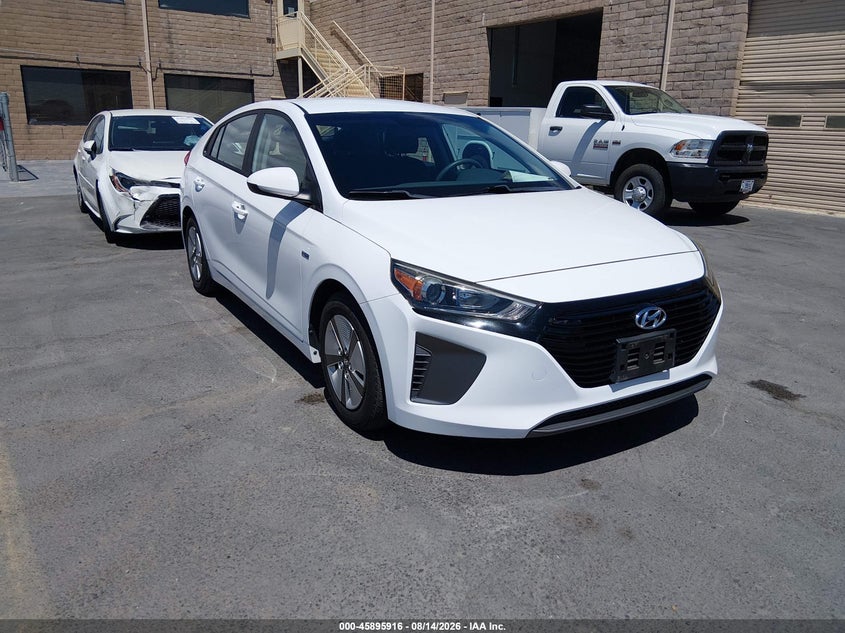 2019 Hyundai Ioniq hybrid VIN KMHC65LC5KU107020 — IAAI salvage auction photo