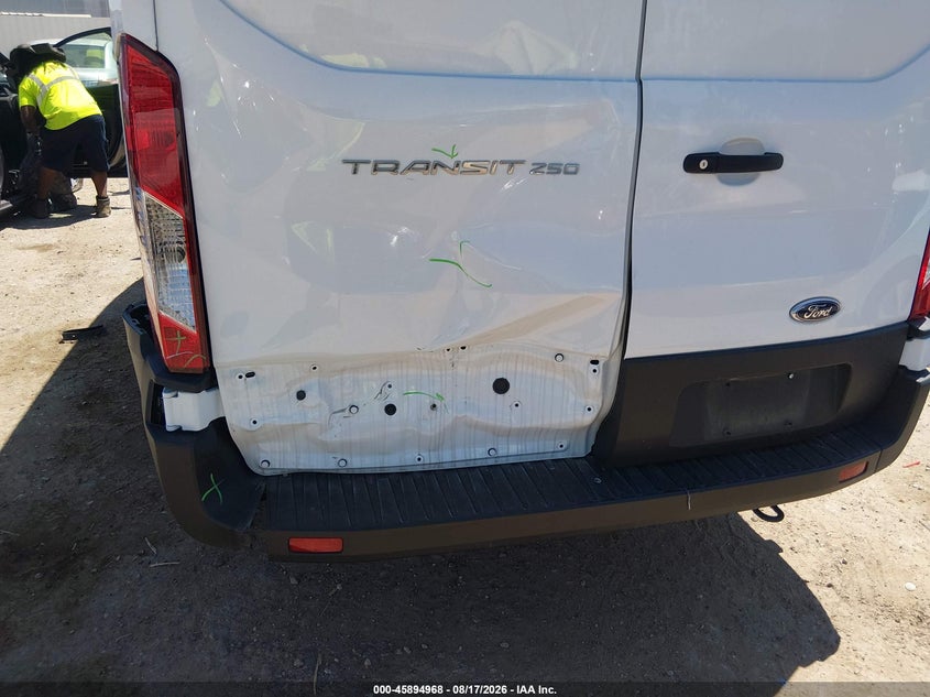 2025 Ford Transit VIN 1FTBR1C84SKB18095 IAAI salvage auction — FRONT & REAR, Enterprise Vehicles Clear Only (Texas), sold $25,950 on 2026-08-20 (photo 6)