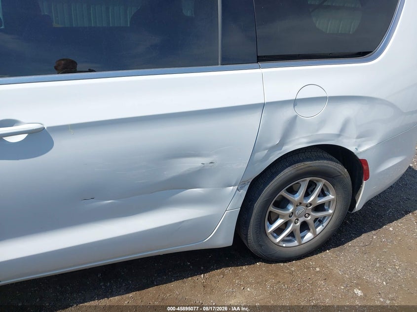 2025 Chrysler Pacifica VIN 2C4RC1BG6SR581639 IAAI salvage auction — LEFT SIDE, Enterprise Vehicles Clear Only (California), sold $17,850 on 2026-08-19 (photo 6)