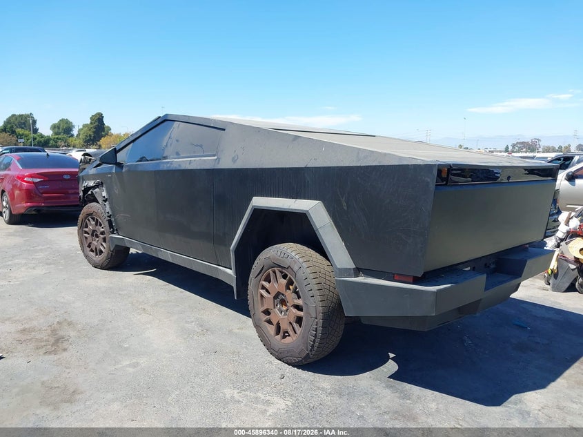2024 Tesla Cybertruck VIN 7G2CEHED4RA033309 IAAI salvage auction — FRONT END, Salvage (California), sold $26,950 on 2026-09-10 (photo 3)