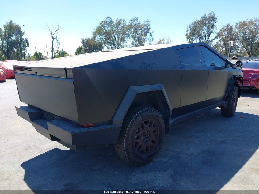 2024 Tesla Cybertruck VIN 7G2CEHED4RA033309 IAAI salvage auction — FRONT END, Salvage (California), sold $26,950 on 2026-09-10 (photo 4)