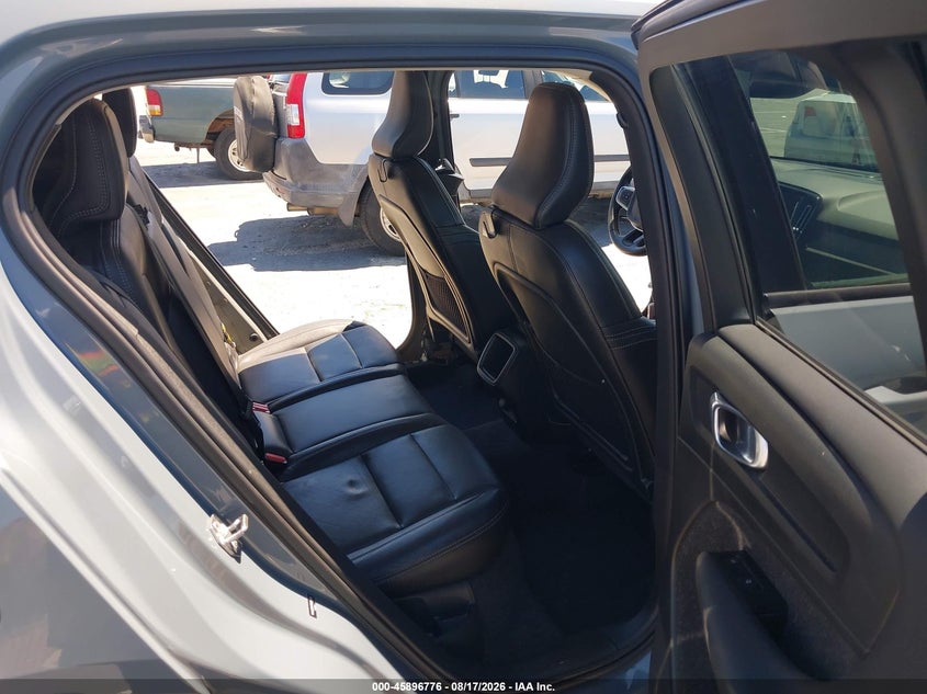2021 Volvo Xc40 VIN YV4AC2HK7M2604519 IAAI salvage auction — LEFT SIDE, Salvage (California), sold $5,050 on 2026-08-24 (photo 8)