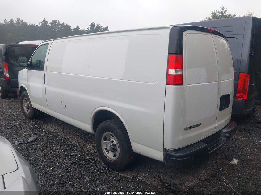 2020 Chevrolet Express cargo VIN 1GCWGAFG1L1253875 IAAI salvage auction — RIGHT SIDE, Clear (Massachusetts), sold $7,000 on 2026-09-18 (photo 3)