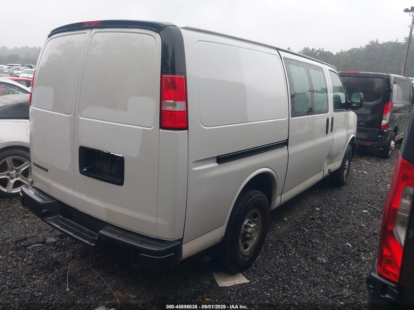 2020 Chevrolet Express cargo VIN 1GCWGAFG1L1253875 IAAI salvage auction — RIGHT SIDE, Clear (Massachusetts), sold $7,000 on 2026-09-18 (photo 4)