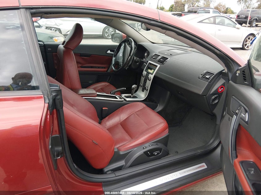2011 Volvo C70 VIN YV1672MC2BJ116250 IAAI salvage auction — NORMAL WEAR, Clear - Dealer Only (California), sold $250 on 2026-08-20 (photo 5)