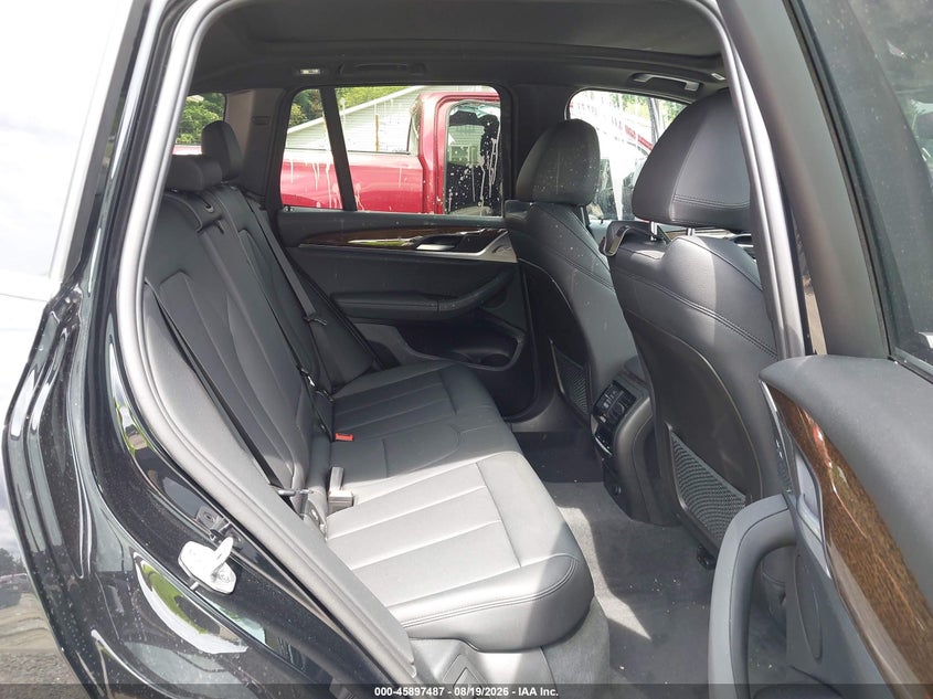 2018 BMW X3 VIN 5UXTR9C59JLD63395 IAAI salvage auction — REAR END, Wait Title, sold $11,000 on 2026-09-05 (photo 8)