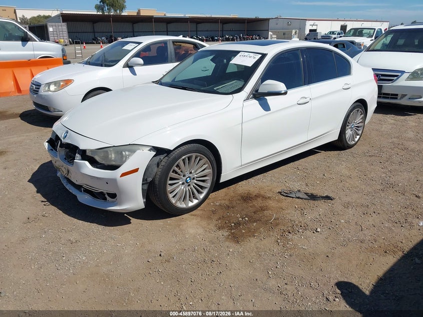 2015 BMW 3er VIN WBA3C1C57FP853932 IAAI salvage auction — FRONT END, Salvage (California), sold $1,950 on 2026-08-24 (photo 2)