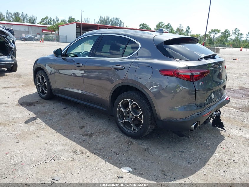 2018 Alfa romeo Stelvio VIN ZASFAKAN3J7B60256 IAAI salvage auction — REAR END, Wait Title, sold $5,000 on 2026-09-16 (photo 3)