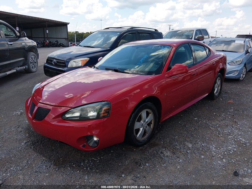 2008 Pontiac Grand prix VIN 2G2WP552381176574 IAAI salvage auction — NORMAL WEAR, Clear (Tennessee), sold $375 on 2026-09-10 (photo 2)