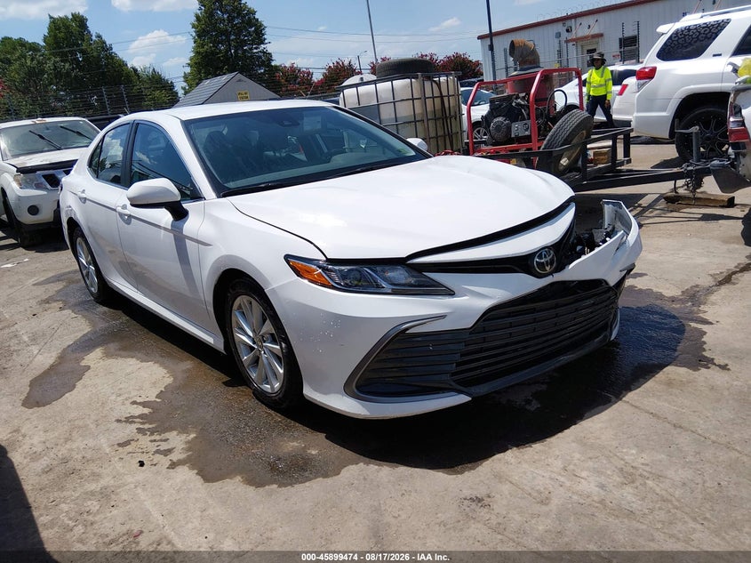 2024 Toyota Camry VIN 4T1C11AK5RU848960 — IAAI salvage auction photo