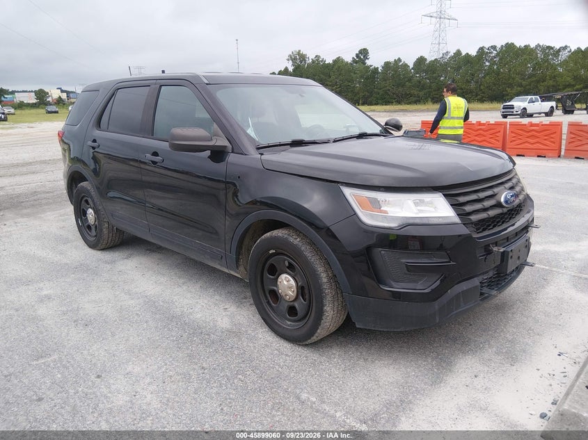 2017 Ford Police interceptor utility VIN 1FM5K8AR5HGE13977 — IAAI salvage auction photo