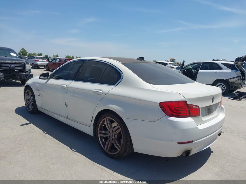 2011 BMW 5 series VIN WBAFU7C54BC778539 IAAI salvage auction — SIDE, Salvage (Texas), sold $1,100 on 2026-08-30 (photo 3)