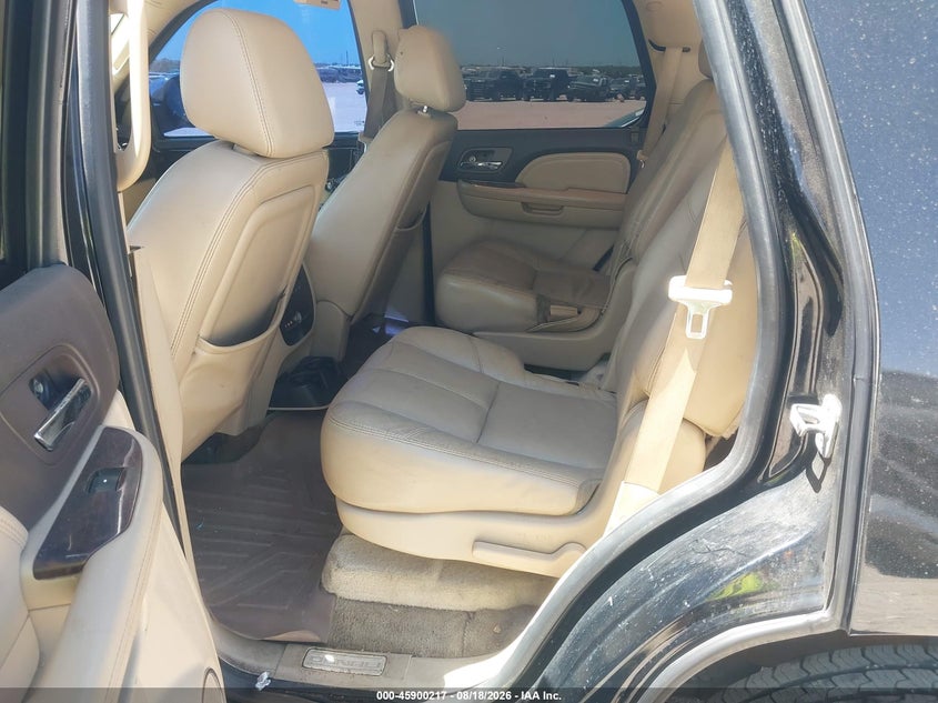 2007 Gmc Yukon VIN 1GKFK63817J400229 IAAI salvage auction — SIDE, Original (Texas), sold $925 on 2026-10-07 (photo 8)