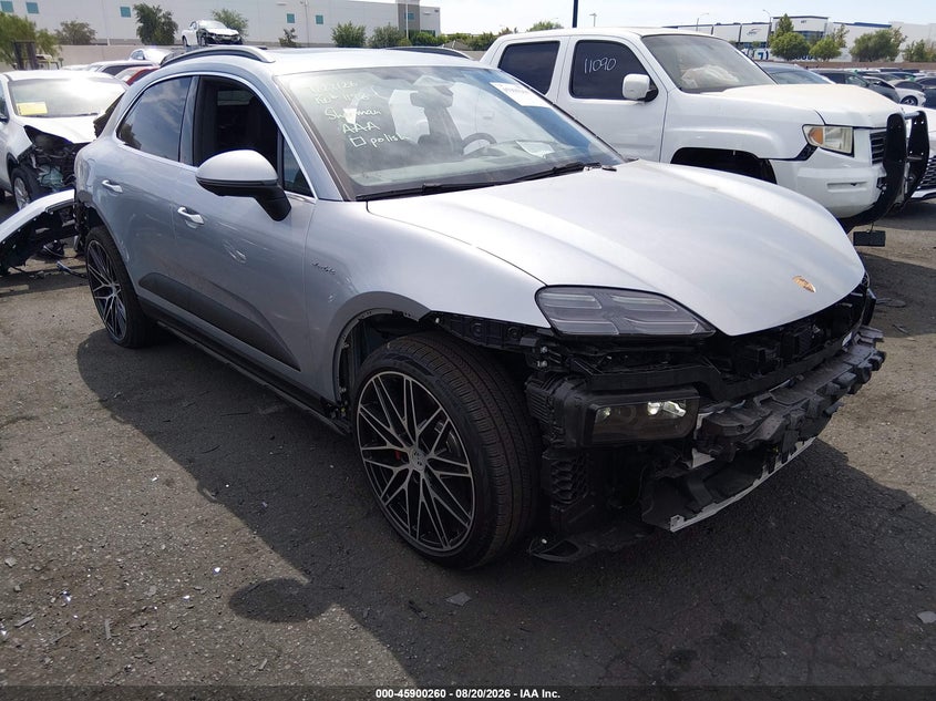 2025 Porsche Macan VIN WP1AB2XA8SL151450 — IAAI salvage auction photo