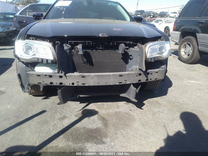 2015 Chrysler 300 VIN 2C3CCAAG6FH830061 IAAI salvage auction — Front End, Other, sold $3,450 on 2021-12-09 (photo 6)