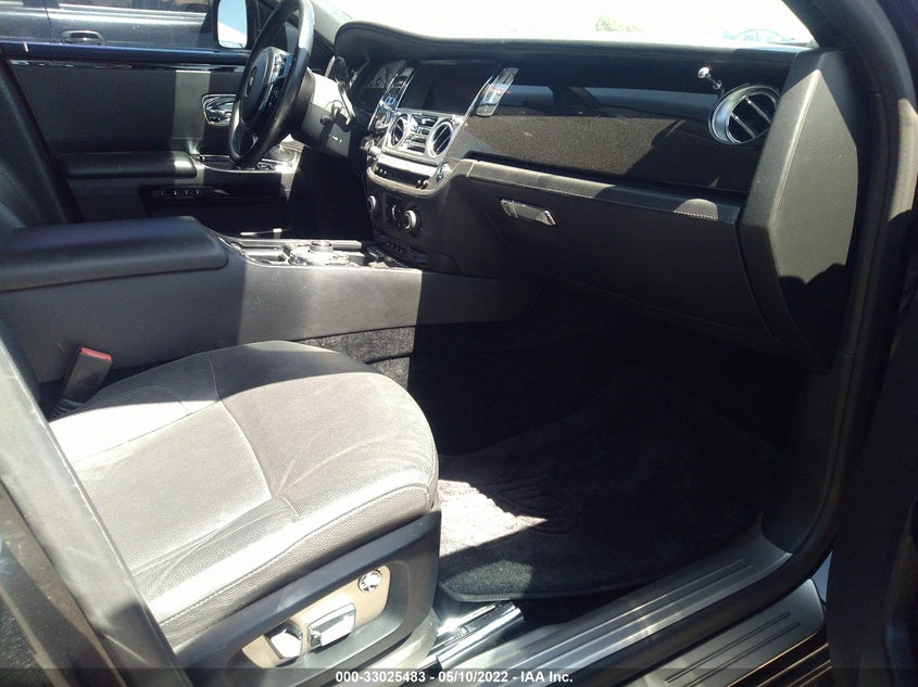 2010 Rolls-Royce Ghost VIN SCA664S55AUX48611 IAAI salvage auction — Transmission Damage, Other, sold $45,000 on 2023-03-08 (photo 5)