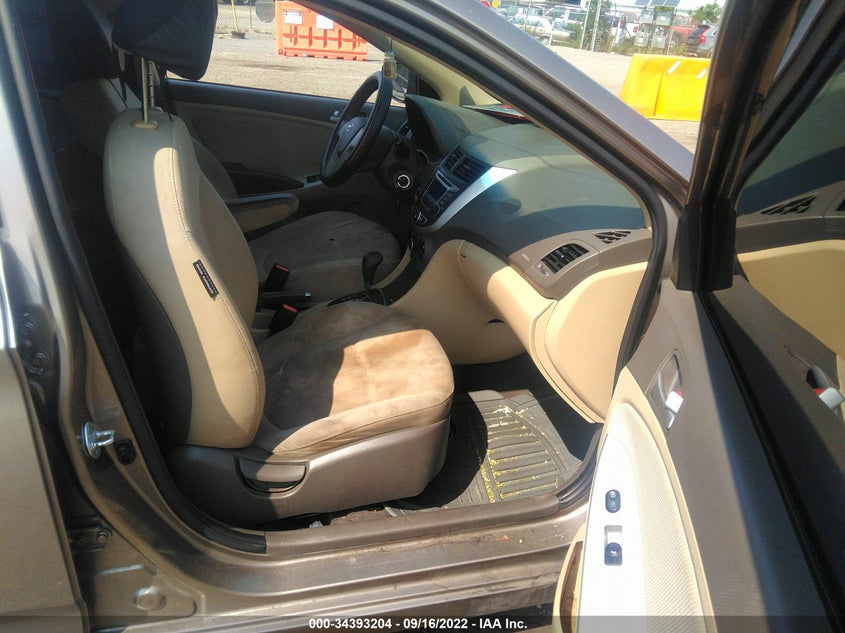 2014 Hyundai Accent VIN KMHCT4AE4EU638592 IAAI salvage auction — Side, Other, sold $1,425 on 2022-11-11 (photo 5)