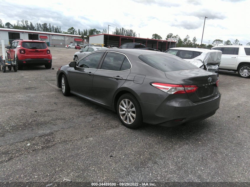 2018 Toyota Camry VIN 4T1B11HK5JU668450 IAAI salvage auction — Unknown, Other, sold $13,125 on 2022-11-28 (photo 3)