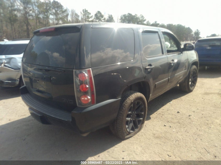 2013 GMC YUKON VIN 1GKS1EEF8DR302996 COPART salvage auction — Right Side, Salvage Title, sold $5,075 on 2023-05-03 (photo 4)