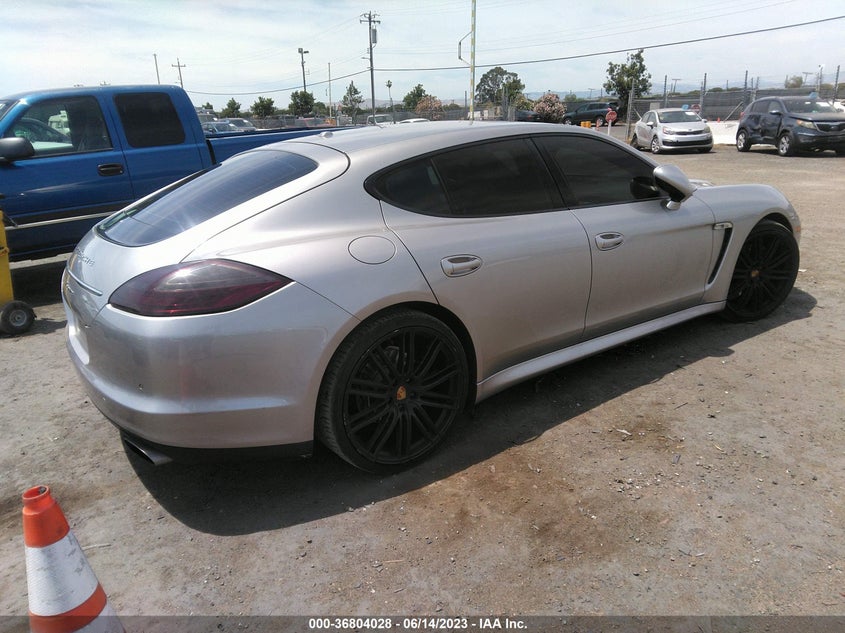 2011 Porsche Panamera VIN WP0AA2A75BL011151 IAAI salvage auction — Engine Damage, Other, sold $4,675 on 2023-07-27 (photo 4)