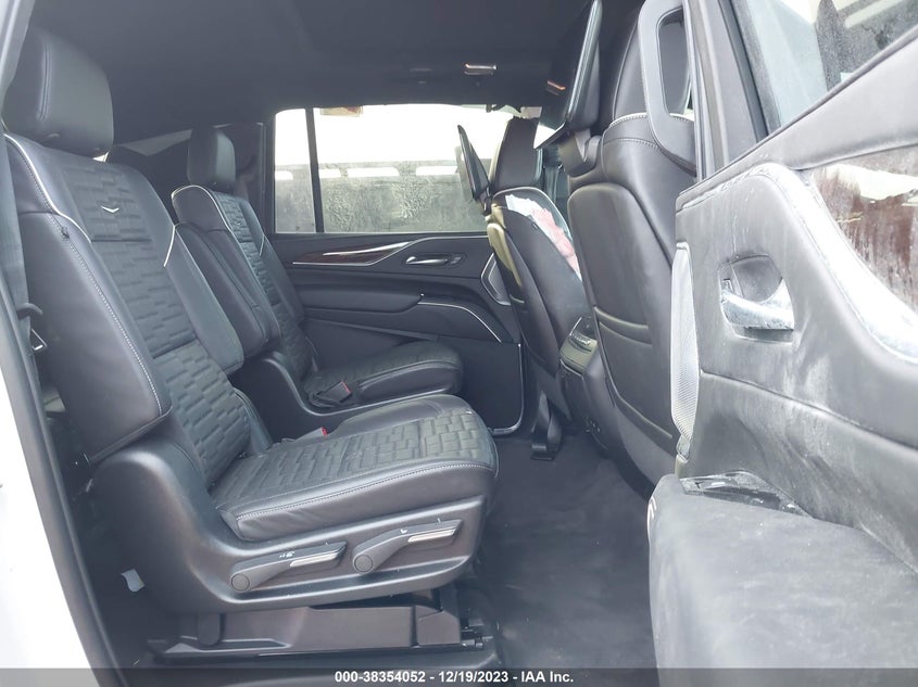 2022 Cadillac Escalade VIN 1GYS3RKL0NR303773 COPART salvage auction — Rear, Other (Texas), sold $44,000 on 2024-04-01 (photo 8)