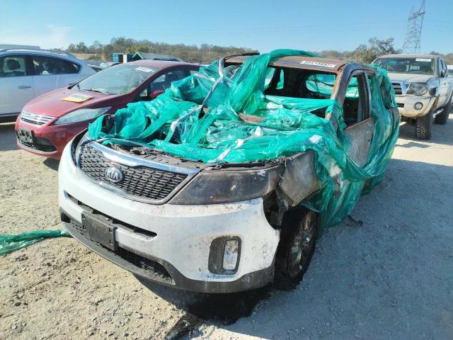 2015 Kia Sorento VIN 5XYKTCA65FG586105 COPART salvage auction — BURN, CA - NON-REPAIRABLE VEHICLE CERT, sold $50 on 2026-07-17 (photo 2)