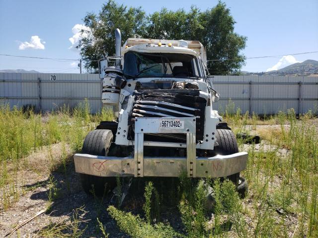 1999 Mack 600 rd600 VIN 1M2P324C8XM045904 COPART salvage auction — FRONT END, SC, sold $2 on 2026-08-06 (photo 9)
