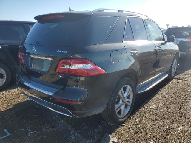 2015 Mercedes-Benz ML-Class VIN 4JGDA5HB8FA586477 COPART salvage auction — Minor Dent/Scratches, Other, sold $10,700 on 2022-11-08 (photo 4)