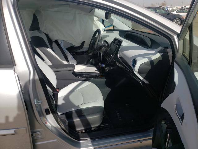 2020 Toyota Prius VIN JTDKARFU4L3122562 COPART salvage auction — Side, Salvage, sold $8,600 on 2021-04-13 (photo 5)