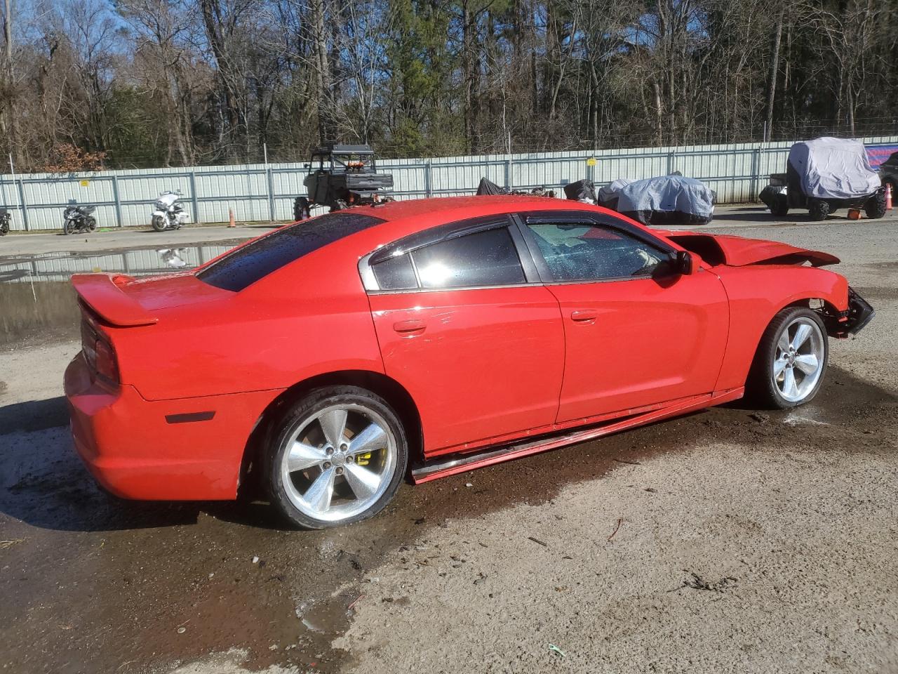 2013 Dodge Charger VIN 2C3CDXHG4DH735131 COPART salvage auction — Front End, LA - CERT OF TITLE-SALVAGE, sold $725 on 2025-03-27 (photo 3)
