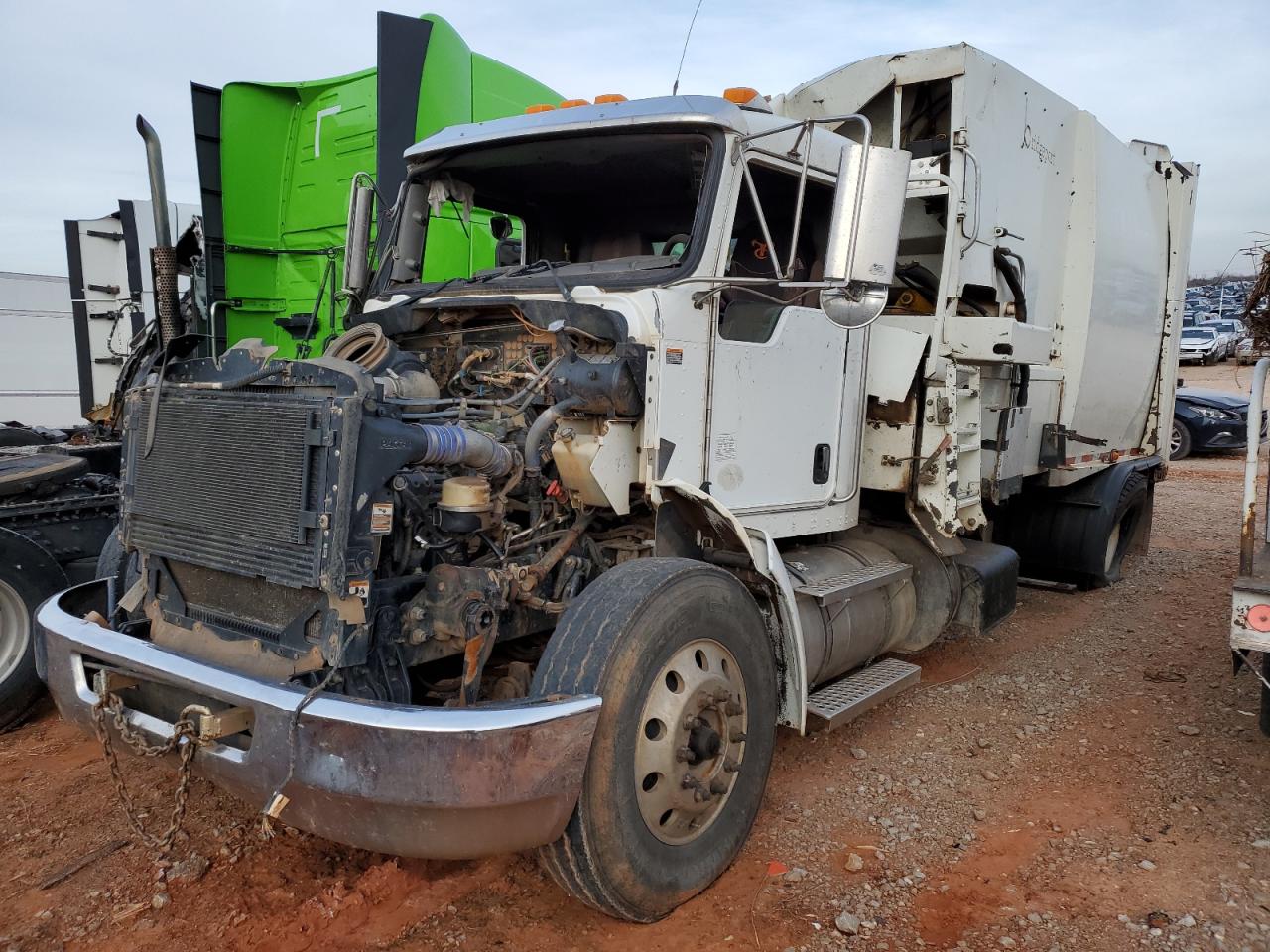 2019 Kenworth T370 VIN 2NKHHJ7X8KM358830 COPART salvage auction — All Over, OK - CERT OF TITLE-SALVAGE, sold $2,500 on 2025-07-24 (photo 2)