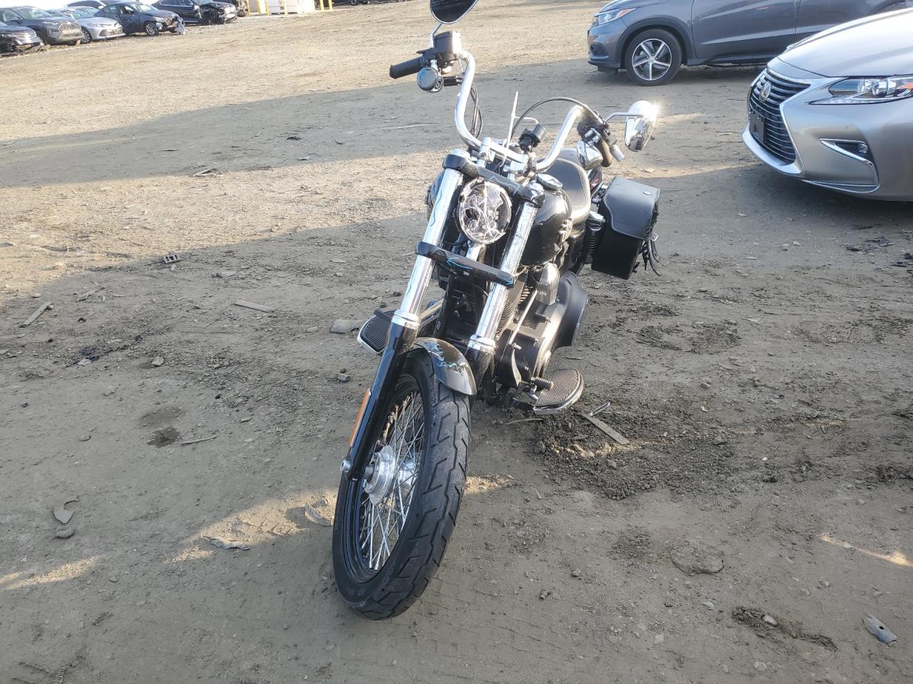 2017 Harley-Davidson FXDB VIN 1HD1GXM15HC311847 COPART salvage auction — Front End, NJ - CERT OF TITLE-SALVAGE, sold $2,600 on 2025-02-20 (photo 2)