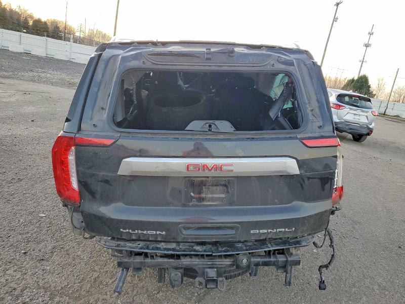 2023 Gmc Yukon xl VIN 1GKS2JKT7PR328963 COPART salvage auction — Side, OR - SALVAGE TITLE CERTIFICATE, sold $9,100 on 2026-02-16 (photo 6)