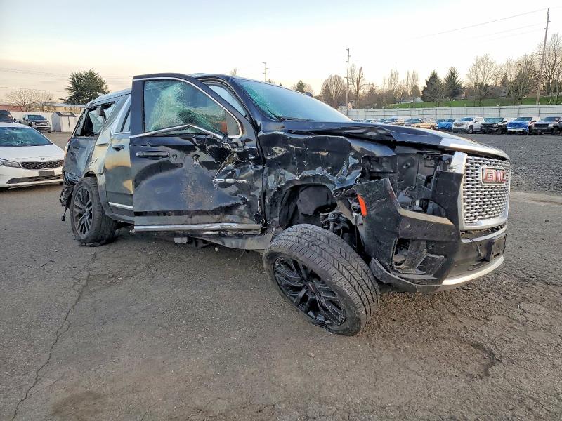 2023 Gmc Yukon xl VIN 1GKS2JKT7PR328963 COPART salvage auction — Side, OR - SALVAGE TITLE CERTIFICATE, sold $9,100 on 2026-02-16 (photo 4)