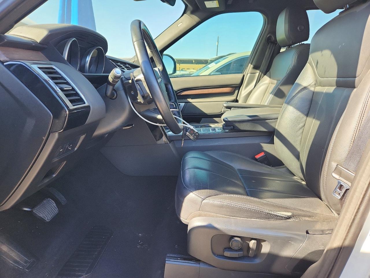 2017 Land rover Discovery VIN SALRGBBV3HA024539 COPART salvage auction — Normal Wear, TX - CERTIFICATE OF TITLE, sold $6,600 on 2026-04-01 (photo 7)