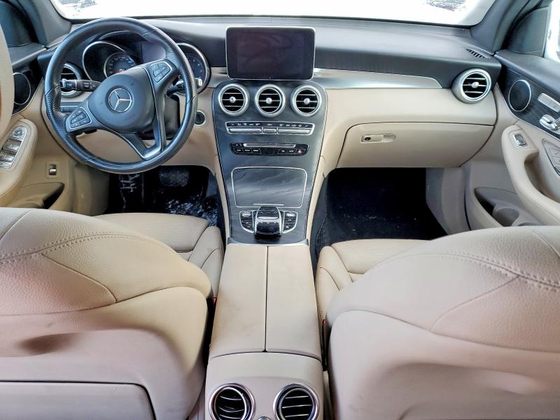 2019 Mercedes-benz Glc VIN WDC0G4KB1KV174886 COPART salvage auction — MINOR DENT/SCRATCHES, On - Permit Irrepairable, sold $800 on 2026-07-30 (photo 8)