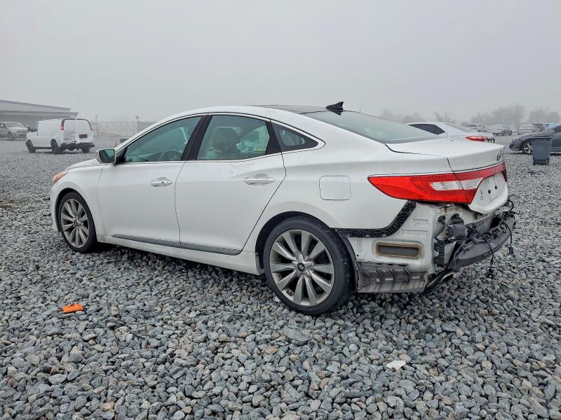 2015 Hyundai Azera VIN KMHFH4JG8FA433683 COPART salvage auction — REAR END, Salvage Title, sold $1,000 on 2026-07-21 (photo 2)