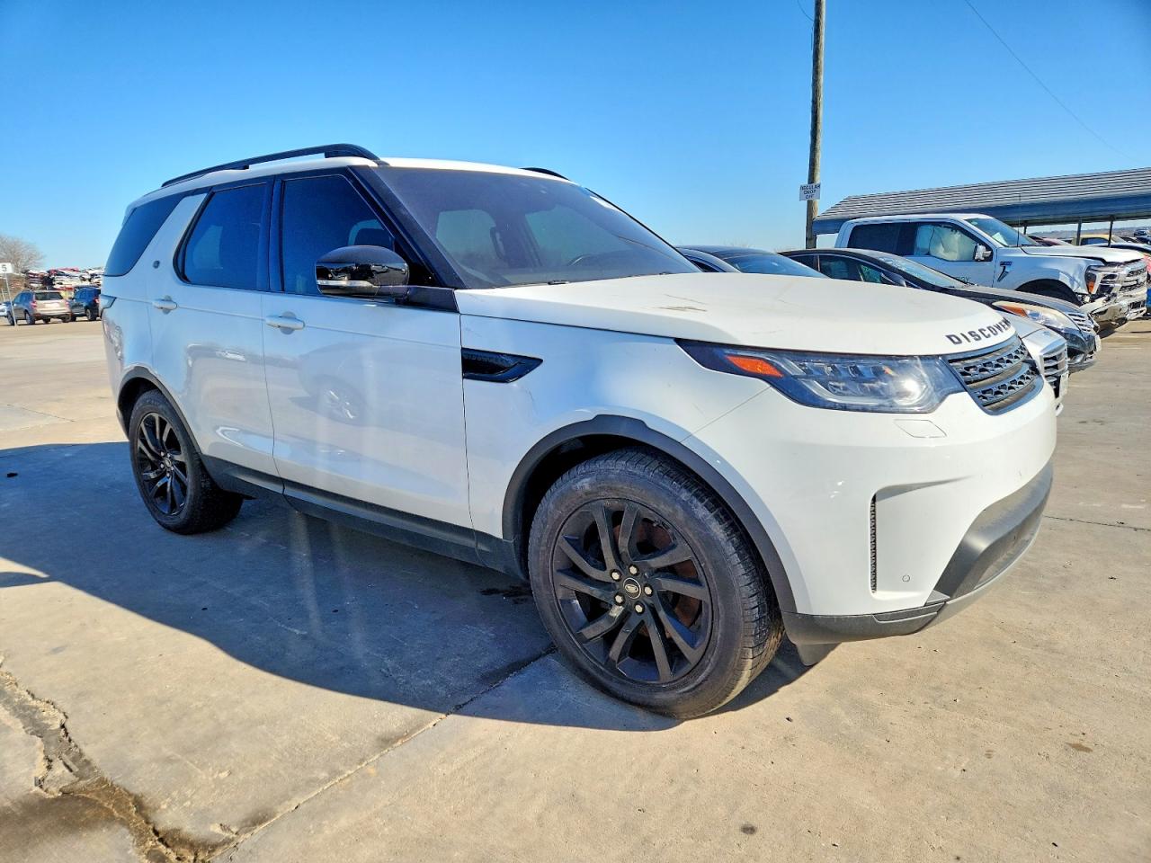 2017 Land Rover Discovery VIN SALRGBBV3HA024539 COPART salvage auction — Normal Wear, TX - CERTIFICATE OF TITLE, sold $6,600 on 2026-04-01 (photo 4)