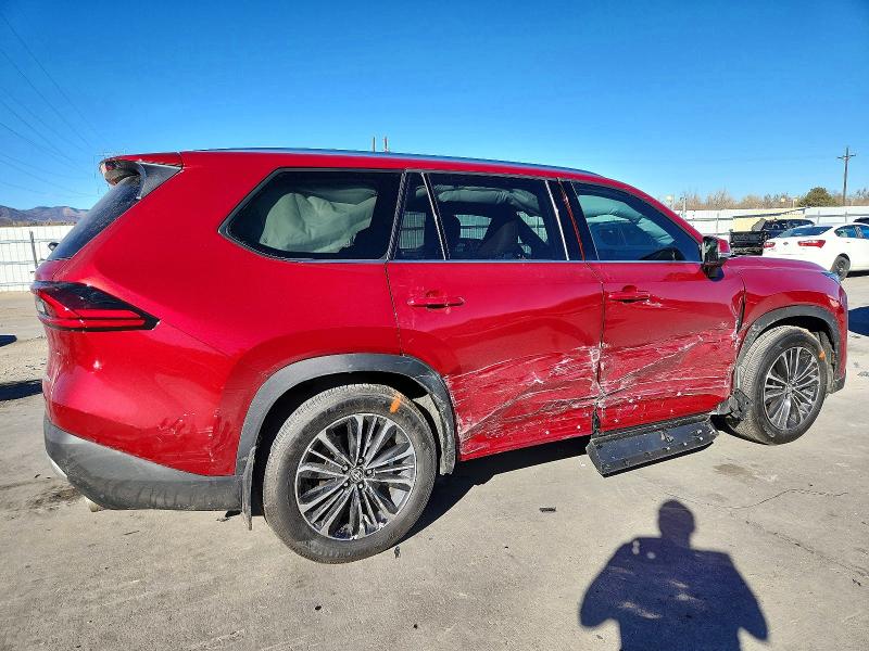 2026 Toyota Highlander VIN 5TDADAB58TS031800 COPART salvage auction — SIDE, CO, sold $30,000 on 2026-07-15 (photo 3)