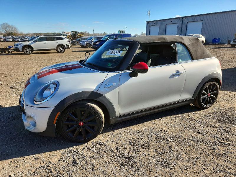 2018 Mini Cooper VIN WMWWG9C55J3E38854 COPART salvage auction — MINOR DENT/SCRATCHES, Va - Certificate Of Title, sold $5,100 on 2026-07-07 (photo 1)