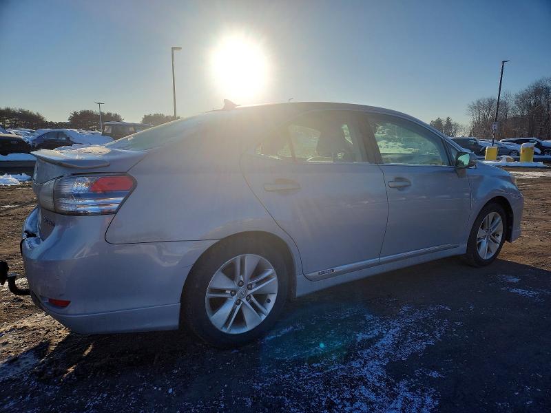 2010 Lexus Hs 250h VIN JTHBB1BA2A2020723 COPART salvage auction — REAR END, Vt - Certificate Of Title, sold $2,000 on 2026-07-31 (photo 3)