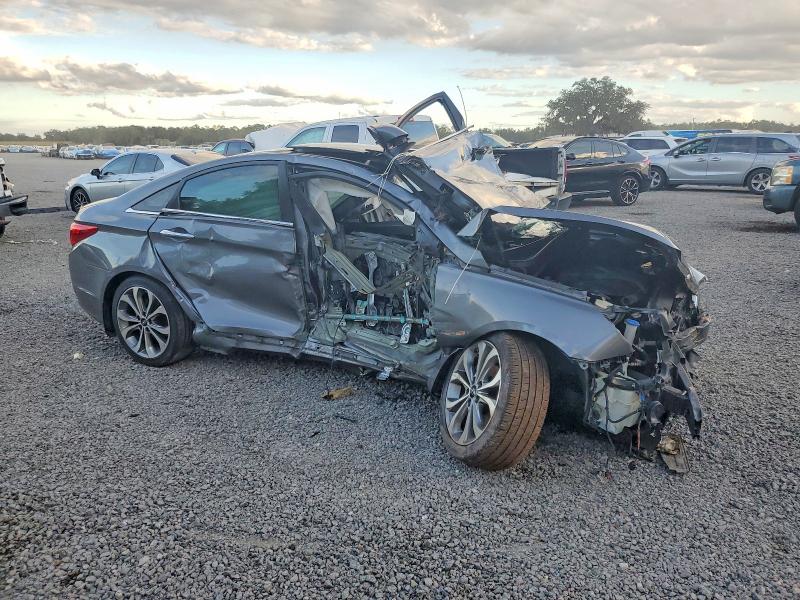 2013 Hyundai Sonata VIN 5NPEC4AB4DH665920 COPART salvage auction — ALL OVER, Fl - Cert Of Title Slvg Rebuildable, sold $675 on 2026-07-10 (photo 4)