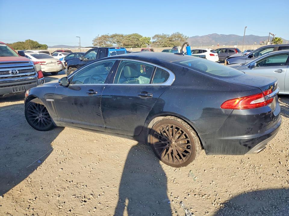 2012 Jaguar Xf VIN SAJWA0HB2CLS23934 COPART salvage auction — MINOR DENT/SCRATCHES, Ca - Dis/Dlr/Exp Only Clean Title, sold $350 on 2026-07-02 (photo 2)