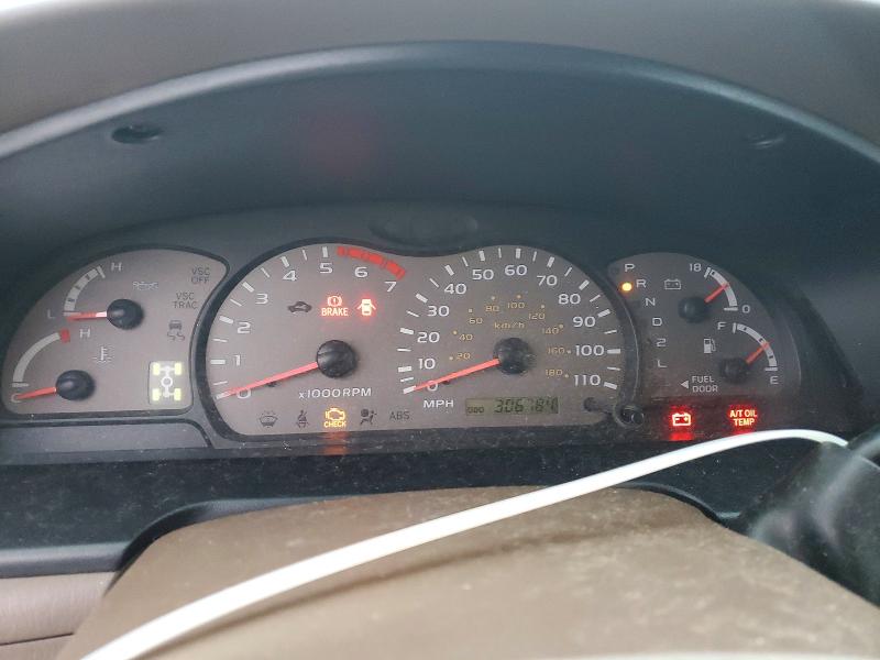 2004 Toyota Sequoia VIN 5TDBT48A14S212610 COPART salvage auction — FRONT END, Nv - Salvage Title, sold $575 on 2026-07-16 (photo 9)