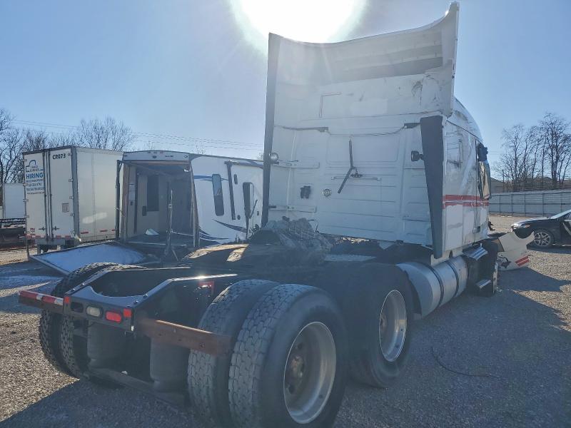 2017 Volvo VIN 4V4NC9EH7HN979065 COPART salvage auction — ROLLOVER, Il - Certificate Of Title (P), sold $12,000 on 2026-07-27 (photo 4)