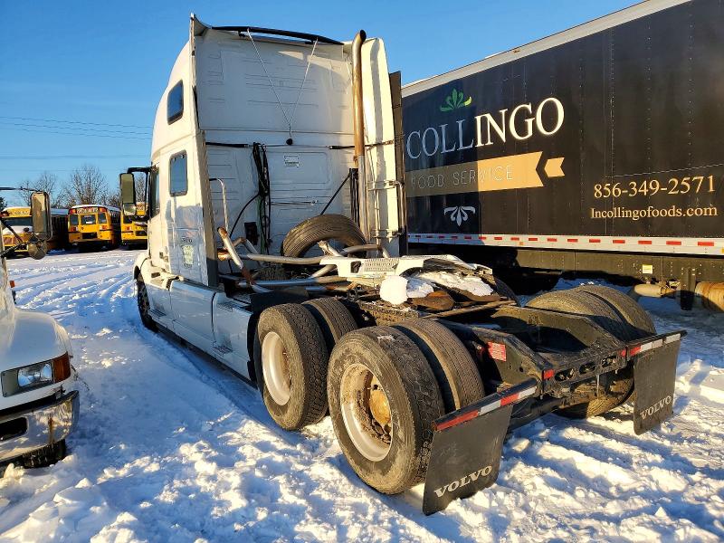 2022 Volvo Vnl VIN 4V4NC9EH0NN306176 COPART salvage auction — SIDE, Pa - Certificate Of Salvage, sold $14,000 on 2026-07-09 (photo 3)